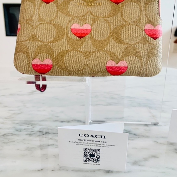 Authentic Coach Pencil Case and Wristlet Set With Signature Canvas Stripe Heart - Picture 12 of 13